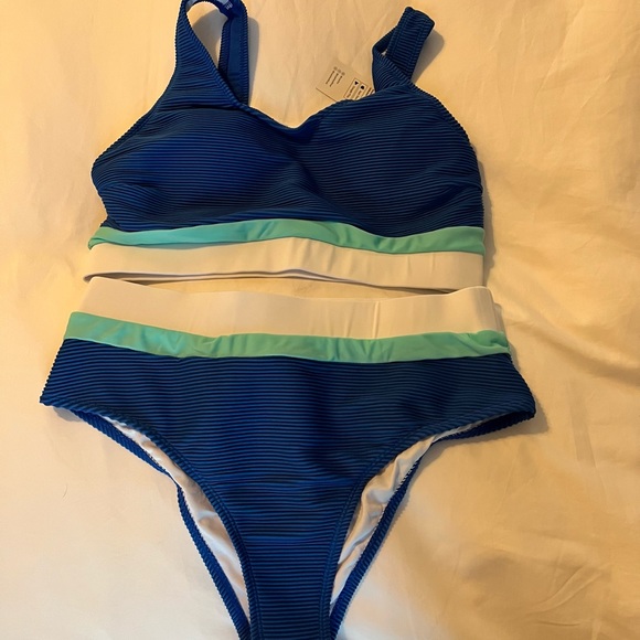 Cupshe high waisted bikini - Picture 1 of 1